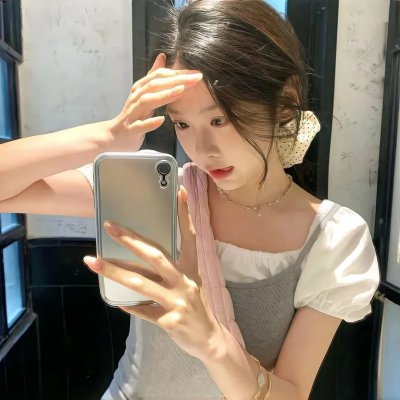 自由夫人海报